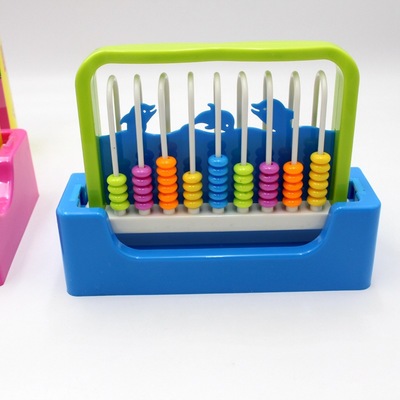 小學(xué)生一二年級(jí)數(shù)學(xué)計(jì)數(shù)器教具 塑料算盤學(xué)具盒與圖形識(shí)文具用品的教學(xué)演示用品指南